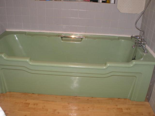 green-ceramic-large-bath_78024_1